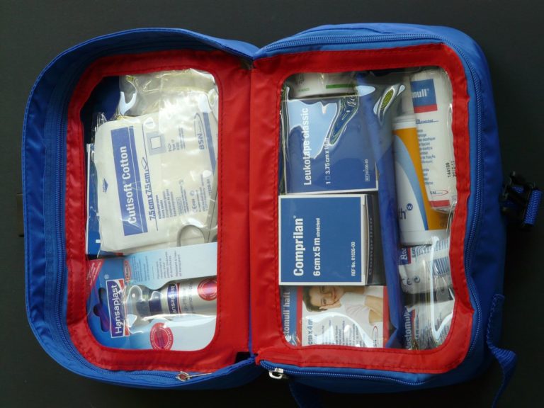 What Medication to Pack in Your First Aid Kit for Niue