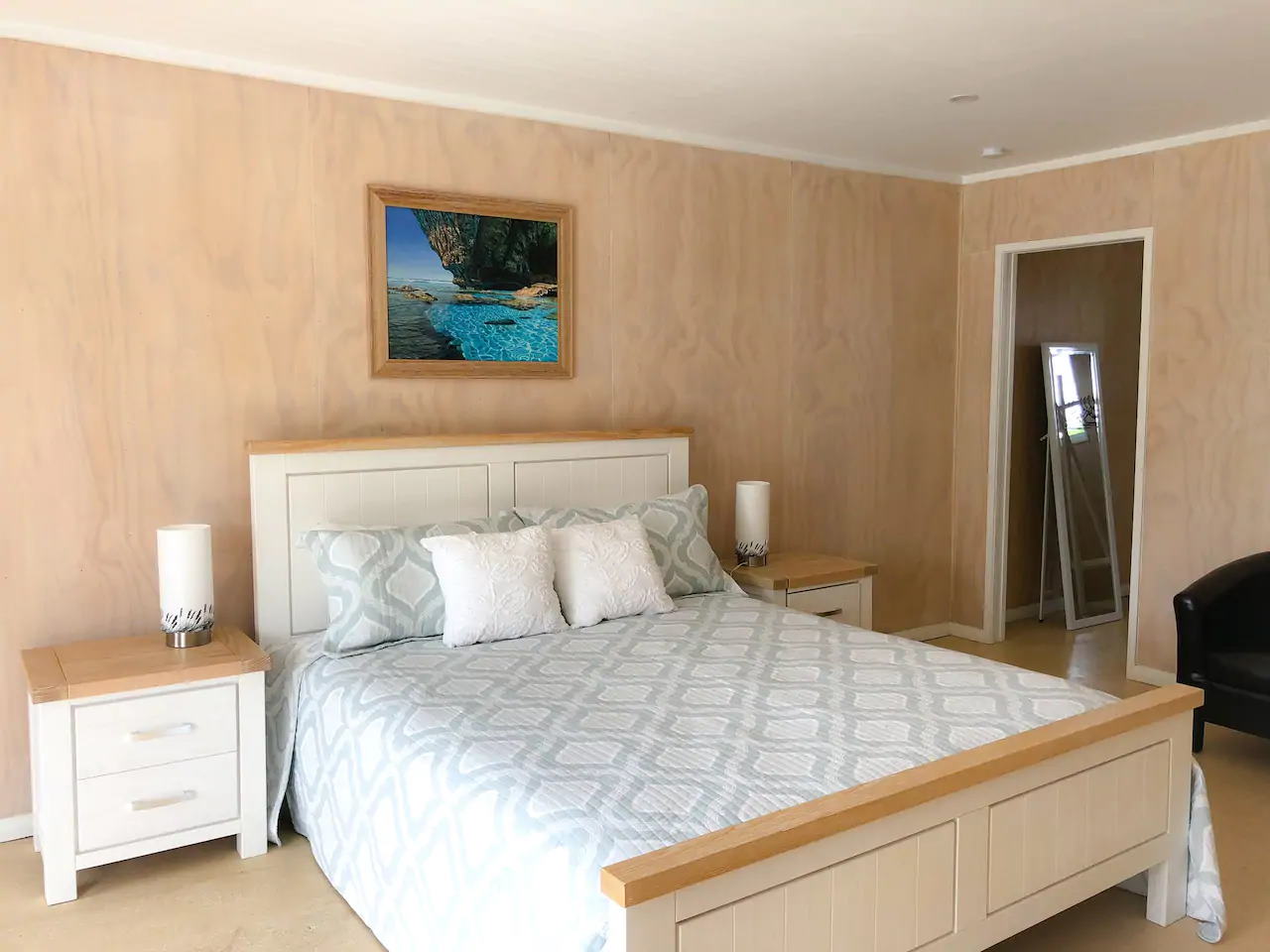 5 Best Luxury Accommodation in Alofi