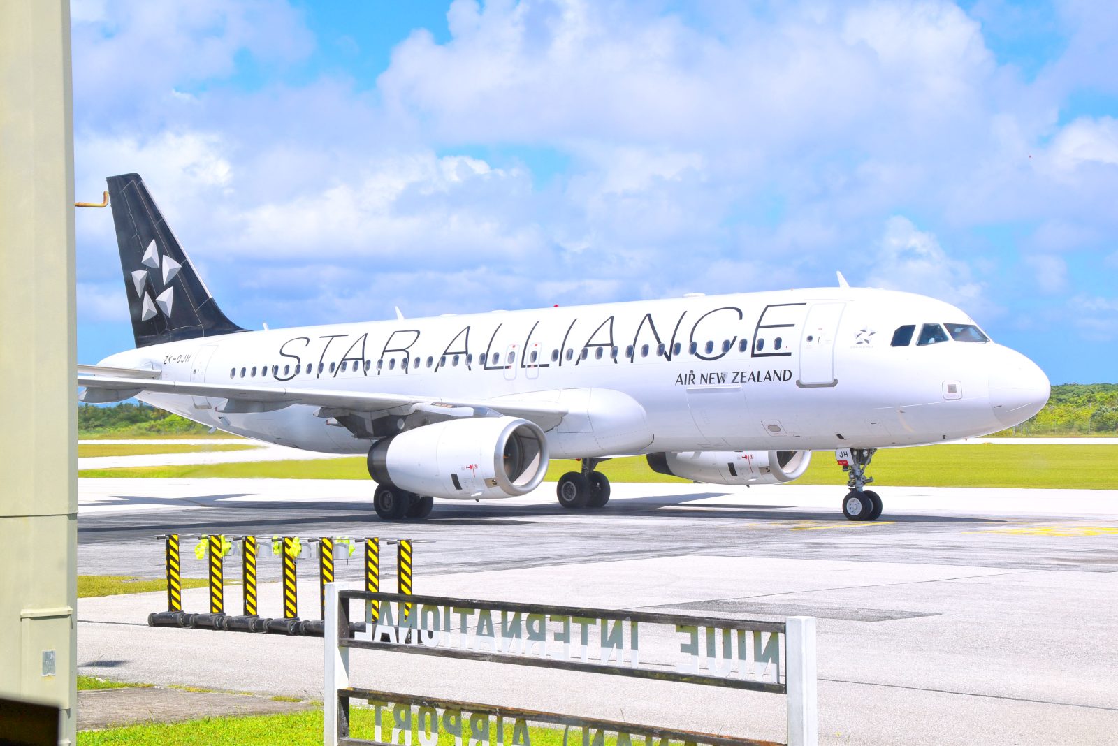 How Long Does it Take to Fly to Niue?