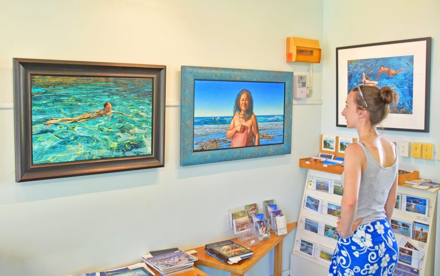 Tahiono Art Gallery Inside Tourist Woman Looking At Painting Mandatory Credit To NiuePocketGuide.com Small