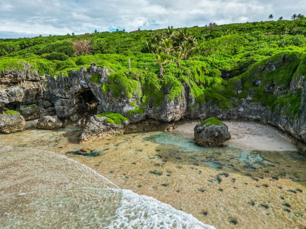 7 Best Sea Tracks on the East Coast of Niue