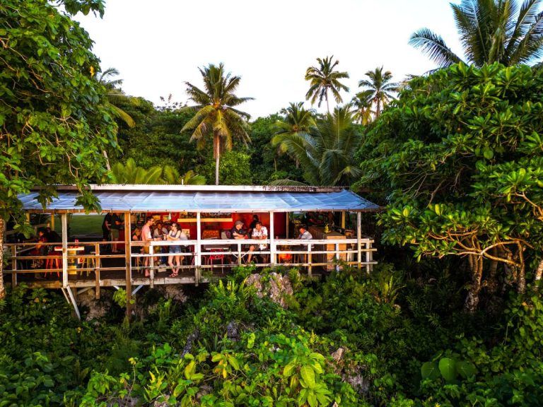 10 BEST Restaurants in Niue 🍽️ [2023]